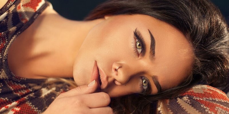 How to Fake a Sun-Kissed Glow